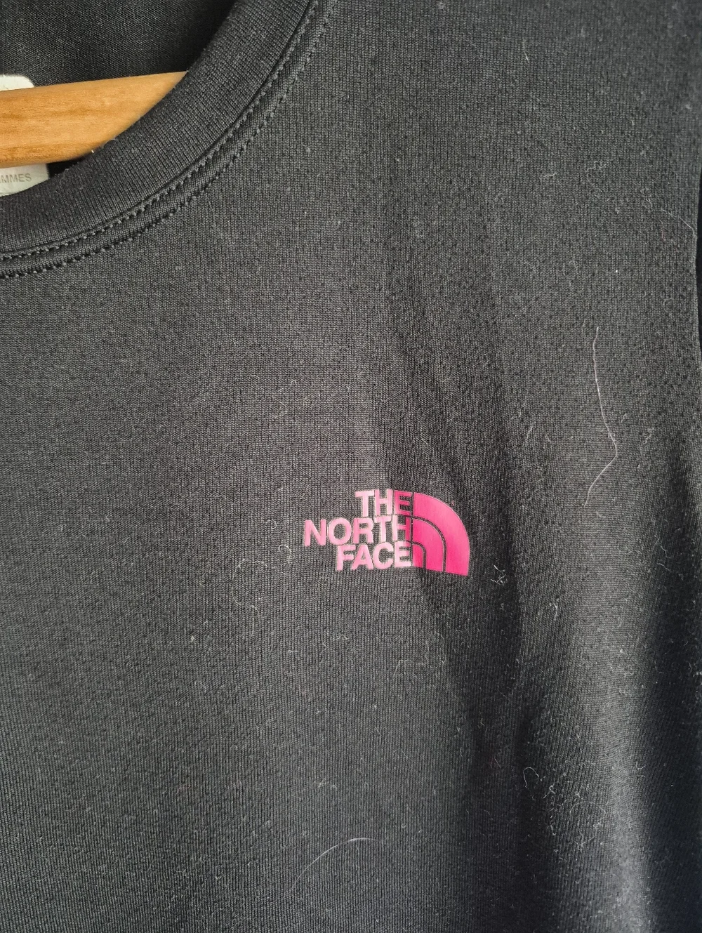 The North Face Women's Short Sleeve Tee Black Size Small - Picture 3 of 11
